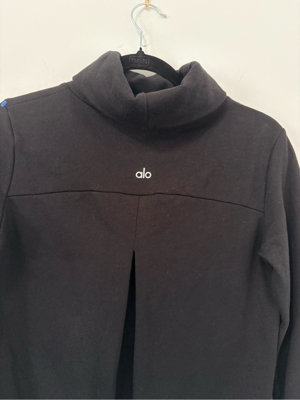 Alo Yoga Haze Funnel Neck Pullover Sz XS Black EUC - Picture 8 of 12